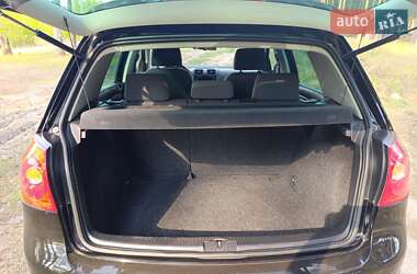 Хетчбек Volkswagen Golf 2005 в 