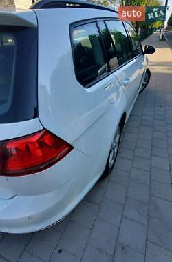 Универсал Volkswagen Golf 2015 в 
