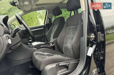 Універсал Volkswagen Golf 2011 в 