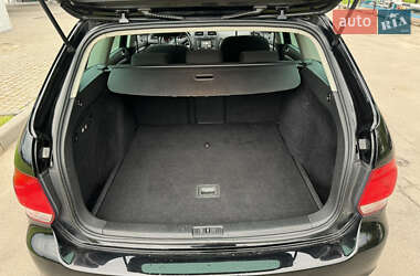 Універсал Volkswagen Golf 2011 в 