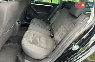 Універсал Volkswagen Golf 2011 в 