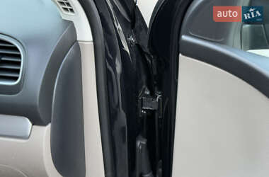 Хэтчбек Volkswagen Golf 2010 в 