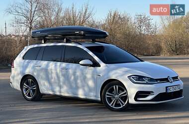 Універсал Volkswagen Golf 2019 в 