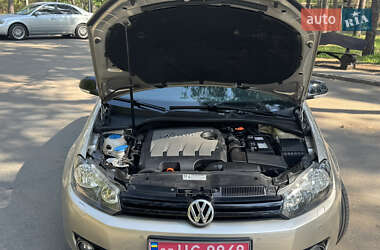 Універсал Volkswagen Golf 2012 в 