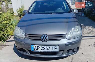 Хэтчбек Volkswagen Golf 2008 в Запорожье