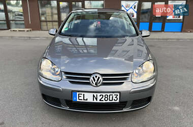 Хэтчбек Volkswagen Golf 2009 в 