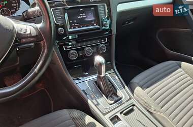 Универсал Volkswagen Golf 2014 в 