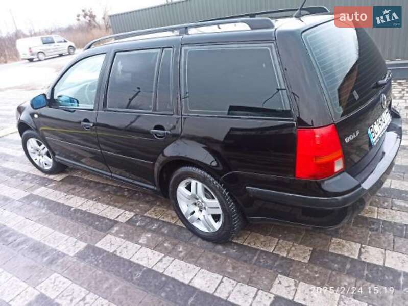 Универсал Volkswagen Golf 2001 в Львове