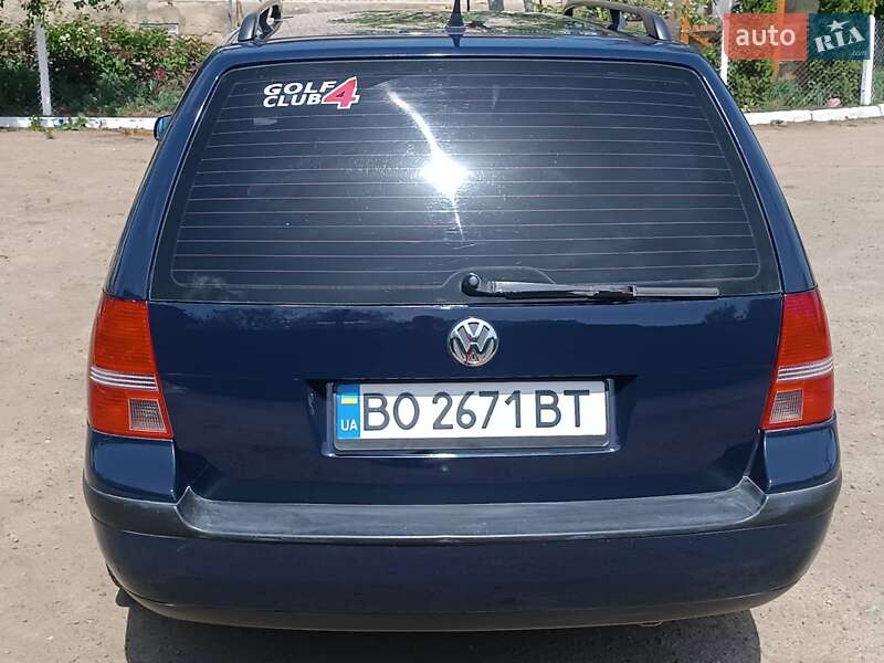 Універсал Volkswagen Golf 2000 в Новодністровську