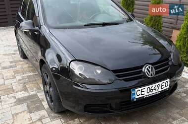 Хэтчбек Volkswagen Golf 2005 в Черновцах