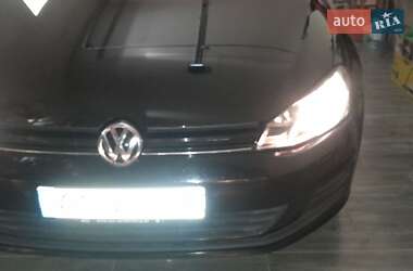 Универсал Volkswagen Golf 2014 в 