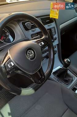 Универсал Volkswagen Golf 2014 в 