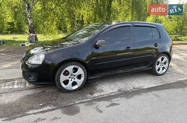Хэтчбек Volkswagen Golf 2008 в 