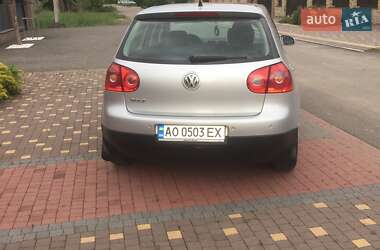 Хэтчбек Volkswagen Golf 2006 в 