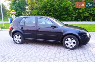 Хетчбек Volkswagen Golf 2003 в Хмельницькому