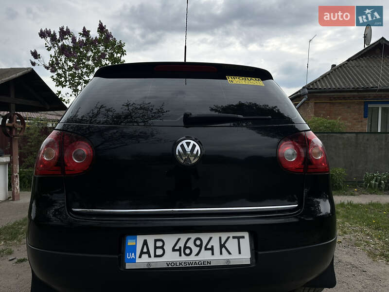 Хэтчбек Volkswagen Golf 2008 в Липовце