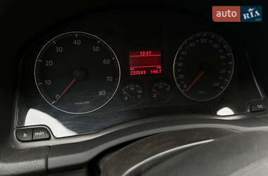 Хетчбек Volkswagen Golf 2008 в 