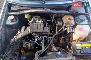 Хетчбек Volkswagen Golf 1988 в 