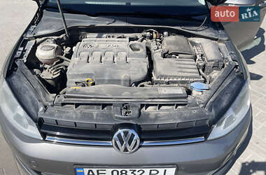 Универсал Volkswagen Golf 2015 в 