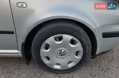 Универсал Volkswagen Golf 2000 в 