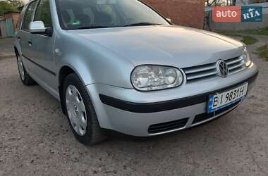 Универсал Volkswagen Golf 2000 в 