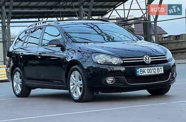 Универсал Volkswagen Golf 2012 в Ровно