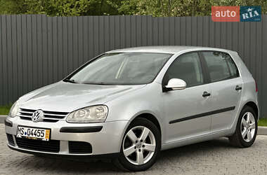 Хэтчбек Volkswagen Golf 2006 в 