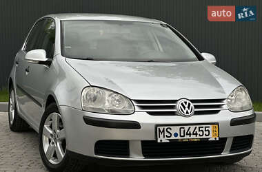 Хэтчбек Volkswagen Golf 2006 в 