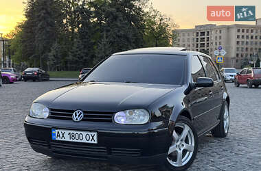 Хетчбек Volkswagen Golf 2002 в Харкові