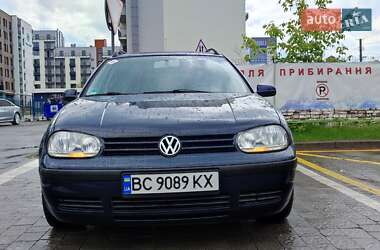 Універсал Volkswagen Golf 2001 в Львові