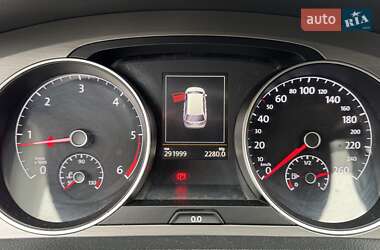 Універсал Volkswagen Golf 2015 в 
