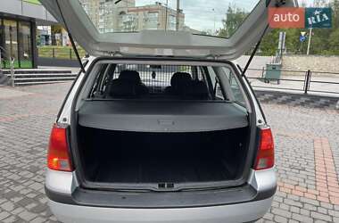 Універсал Volkswagen Golf 2000 в 