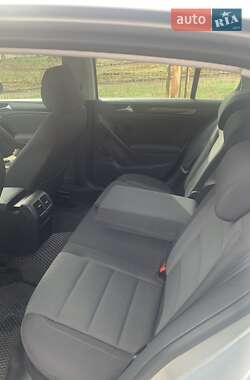 Хэтчбек Volkswagen Golf 2009 в 