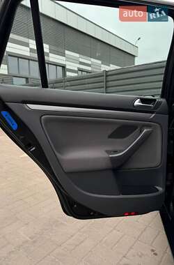 Універсал Volkswagen Golf 2008 в 