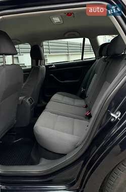 Універсал Volkswagen Golf 2008 в 