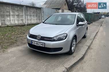 Хэтчбек Volkswagen Golf 2009 в 