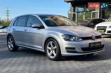 Хэтчбек Volkswagen Golf 2012 в Черновцах