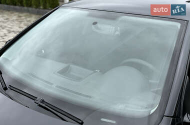 Хетчбек Volkswagen Golf 2004 в 
