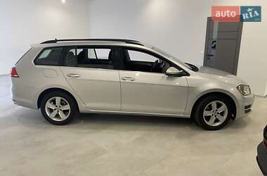 Універсал Volkswagen Golf 2015 в 