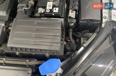 Універсал Volkswagen Golf 2015 в 