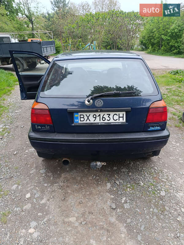 Хетчбек Volkswagen Golf 1994 в Хмельницькому