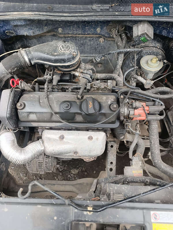Хетчбек Volkswagen Golf 1994 в Хмельницькому