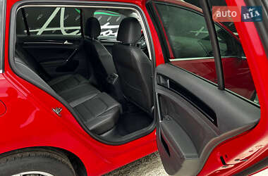Универсал Volkswagen Golf 2015 в 