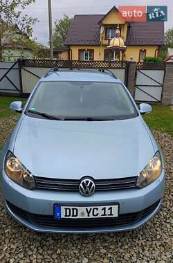 Універсал Volkswagen Golf 2010 в 