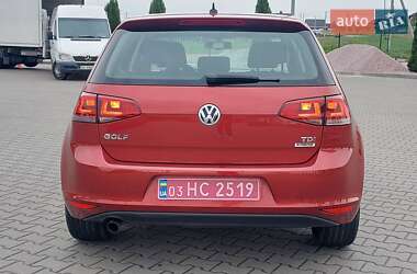 Хетчбек Volkswagen Golf 2015 в 