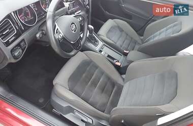 Хетчбек Volkswagen Golf 2015 в 
