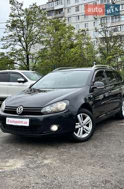 Универсал Volkswagen Golf 2012 в Сумах