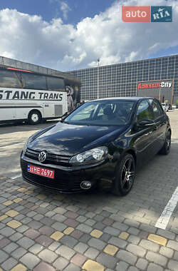 Хэтчбек Volkswagen Golf 2009 в Луцке