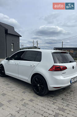 Хетчбек Volkswagen Golf 2017 в 