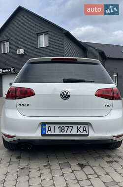 Хетчбек Volkswagen Golf 2017 в 